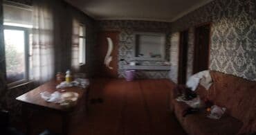 bayilda satilan heyet evleri: Satılır: 4 otaqlı həyət evi - Planlaşdırma: geniş zal, ayrıca mətbəx — 3