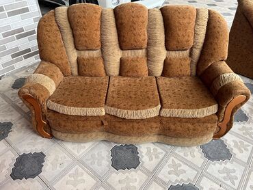 qədim mebel: Divan, İşlənmiş, Vеlur parça — 2