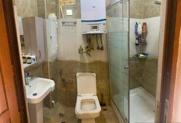 heyət evi: Bülbülə qəs. 3 otaqlı, 70 kv. m, Yeni təmirli — 3