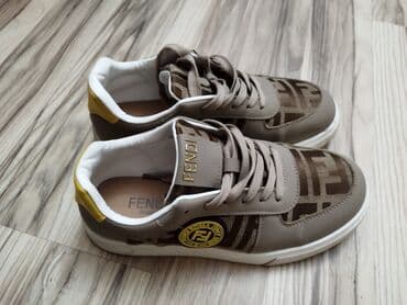 FENDI kişi krossovkaları - Rəng: bej/boz tonları, ağ altlıq, sarı