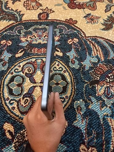 samsung tab s6 baku: Oteeto planşet - Rəng: Boz/metallik göy arxa qapaq, alüminium korpus — 6