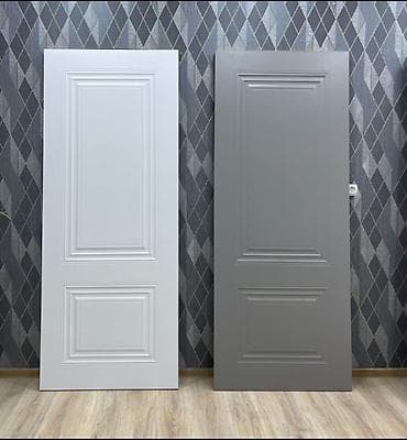 xalca kilim: - Məhsul: Otaq qapıları (panel dizaynlı) - Rənglər: Ağ və boz - Üslub — 1