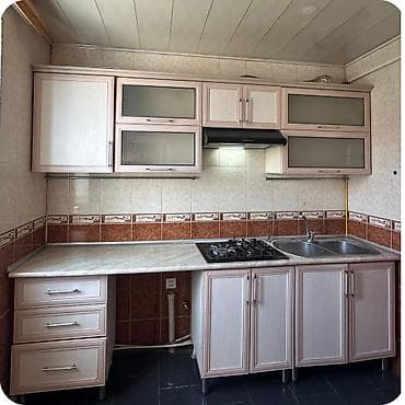 Metbex mebeli 450 azn satilir‼️ 3 metrdi qaz peci moyka su filtirdə — 1