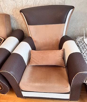 divan mini: İşlənmiş, Divan, 2 kreslo, Bazalı, Açılan — 6