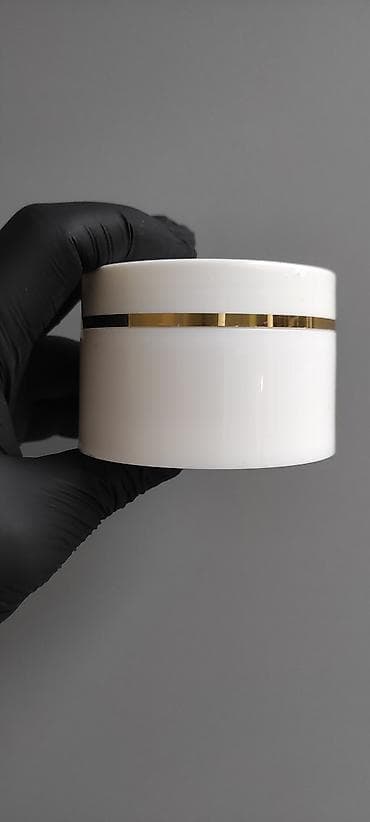 Ağ kosmetik krem qabı – 100 ml - Material: qalın, möhkəm plastik -