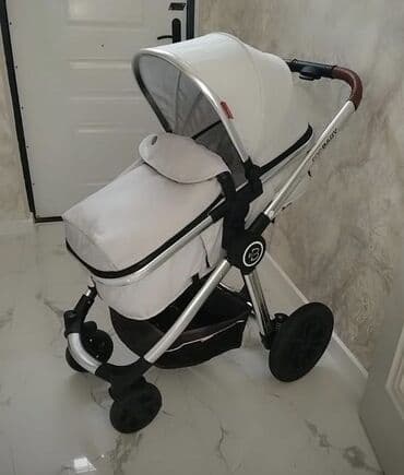 Klassik gəzinti arabası