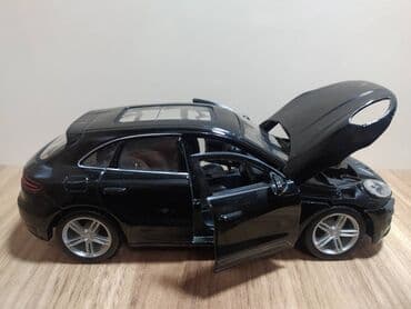 1 43 modelka: Burago Porsche Macan 1 24 — 1