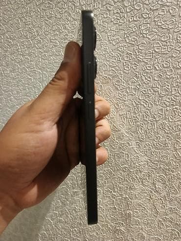 irşad 13: Redmi Note 13, 256 GB, rəng - Qara — 4