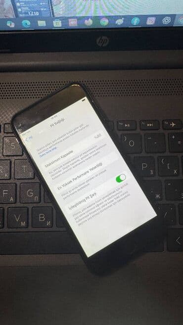 a 11: IPhone 11, 128 GB, Deep Purple, Face ID — 7