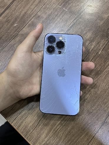 android box tv: IPhone 13 Pro, Sierra Blue, Face ID — 3