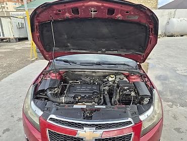 2019 cruze: Chevrolet Cruze sedan – qırmızı rəng Mator 1.4 Benzin ili 2014 Udar — 2