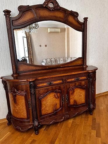 Klassik üslubda iri ölçülü bufet-güzgü dəsti - Material: tam ağac
