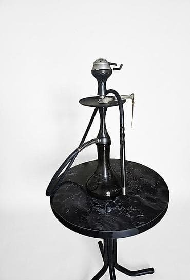 qara botinkalar: Qelyan icareye verilir gundelik 2eded stol ustu 1eded misir. Hazir — 1
