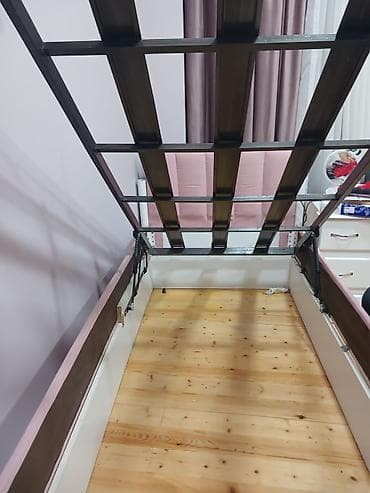 qedim mebel: Oğlan və qız üçün, Çarpayı, Bazalı, Matrassız, Siyirməsiz — 3