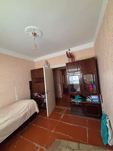 əhmədlidə 3 otaqlı evlər: Yeni gencede 2ci mertebe 3 otaq 4 duzelme 80 min – geniş zal, mətbəx — 8