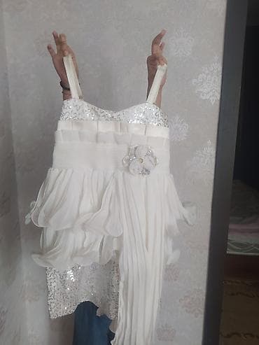 qız donu: Qız Uşağı toy üçün dondu satıram 1dəfə geyinib balaca olduğuna görə — 1