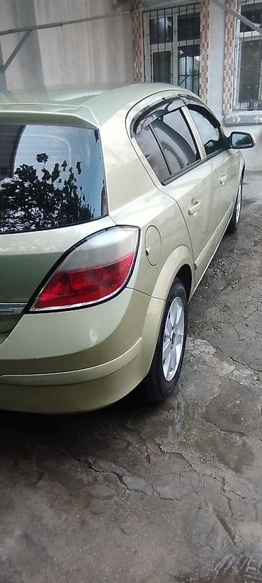 masin cip: Opel Astra H hatchback - Kuzov: 5 qapılı hatchback, açıq yaşıl rəng - — 4