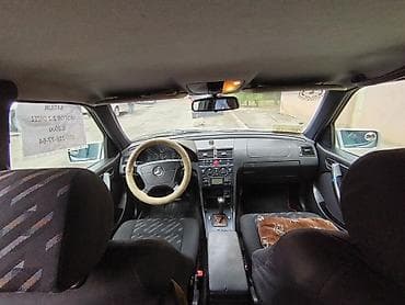 mercedes emel: Mercedes-Benz C-Class: 2.2 l | 2000 il Universal — 3