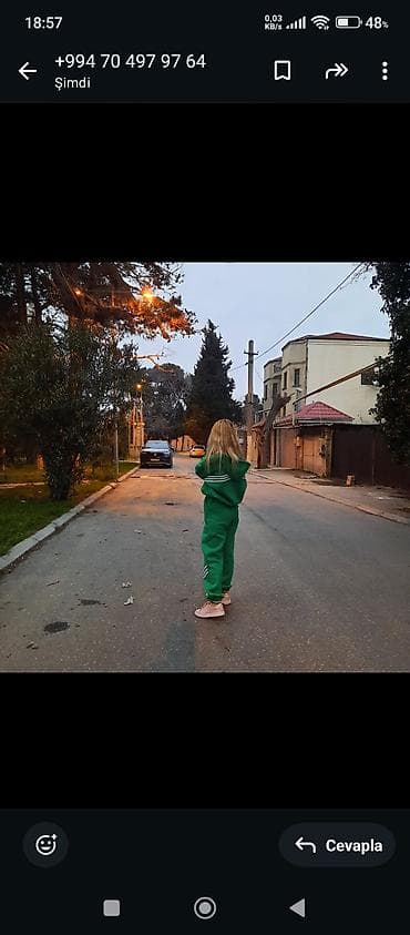 Uşaq üçün iki hissəli idman dəsti - Rəng: yaşıl - Komplekt: kapüşonlu