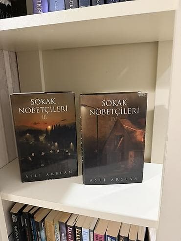 4 1 kitab: Məhsul: Kitab dəsti – “Sokak Nöbetçileri” III və IV Müəllif: Aslı — 1