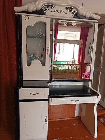 ucuz kuxna skafi: Yataq otağı mebel dəsti Tərkib: - Böyük iki nəfərlik çarpayı (yumru — 2