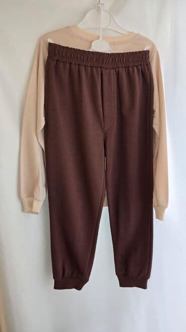 футболки спортивные детские: Uşaq idman dəsti – 2 parça Brend: Lupata (etiketdə) Ölçü: 116/6-7Y — 2