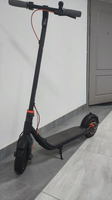 yuruyuş bandı: Ninebot f40 model 2 il istifadə olunub Ful şarjla 40km məsafə qət — 3
