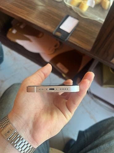 redim 13: IPhone 13, 128 GB, Midnight, Face ID — 5