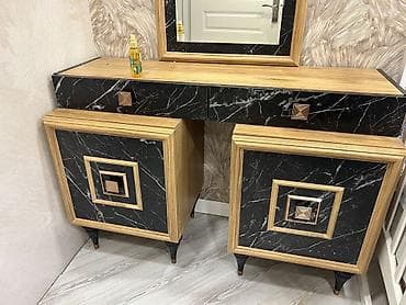 mermer masalar: Güzgülü — 2