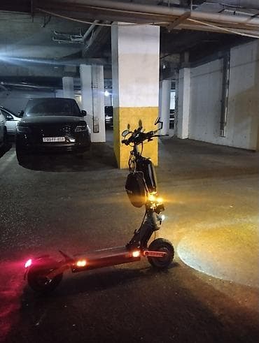 skute: İşlənmiş Elektrik samokat 10", > 1000 Vt, > 45 km/s, Ödənişli çatdırılma — 2