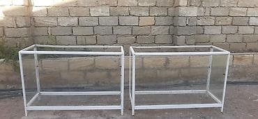 Аренда оборудования: Şüşə vitrin/akvarium tipli stendlər – 2 ədəd - Karkas: ağ rəngli — 1