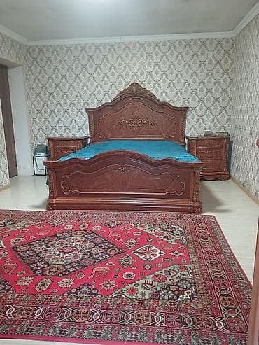 ramanida kreditle evler: TƏCİLİ SATILIR həyət evi 1ci mərtəbədə 4 yataq otağı və sanuzel. 2ci — 8