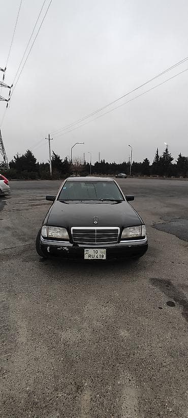 bmv x 5: Mercedes-Benz CL 220: 2.2 l | 1993 il Sedan — 2