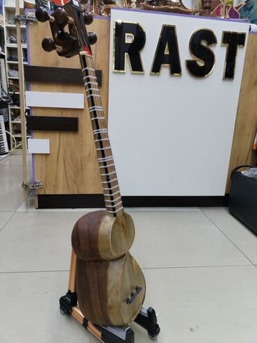 tar qabı: Tut Tar Rast musiqi alətləri mağazalar şəbəkəsi 3 ünvanda yerləşir; 1) — 1