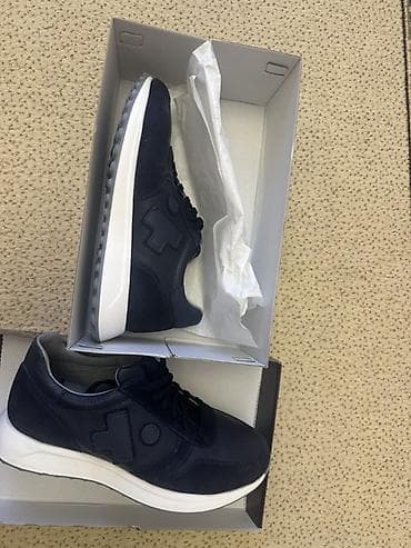 Krasofkalar və idman ayaqqabıları: Salam səhv rəngi gəlib deyə satıram bu gün aldım elə gördüm səhv — 2