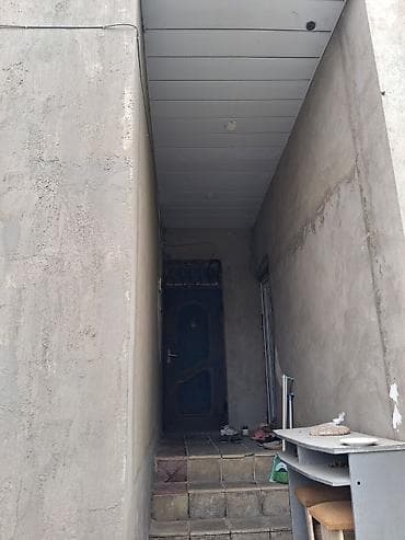 ev itlerin satisi: 1 mərtəbəli həyət evi - Plan: girişli eyvan, əsas dəhliz və otaqlar - — 2