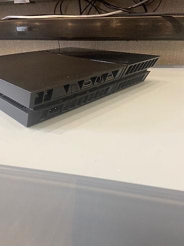 plesteysin: Sony PlayStation 4 (PS4) – orijinal “Fat” model, qara rəng — 1