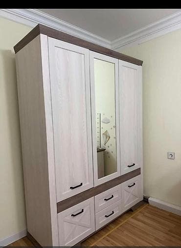 *ZB* *DOLAB* Qiymət *350 AZN* ölçü 230/165 1 ildi alınıb ünvan Yeni