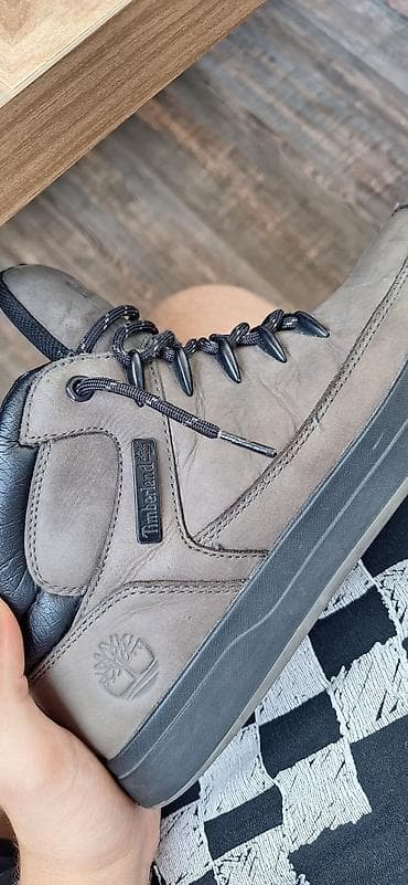 Timberland
olcu:43 — 6