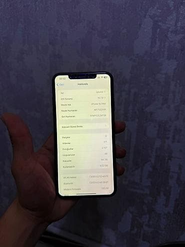 philips xenium 9@9h: IPhone Xs Max, 64 GB, Qara, Face ID — 3