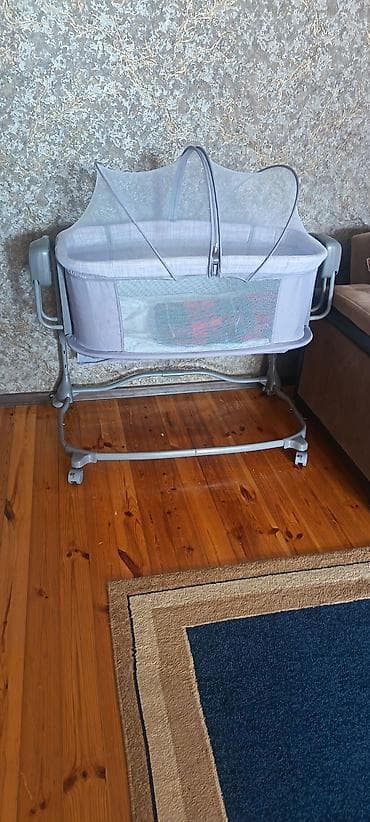 Uşaq arabaları: Nənni beşik satıllr 90 manat.❌ Yox endirim olundu cemi 65azn 2/3 yaşa — 5