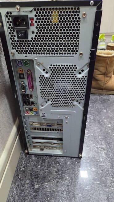 Masaüstü kompüterlər və iş stansiyaları: Процессор
60 азн — 4