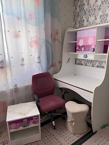 gence divan: Qız üçün, Yazı masası — 3