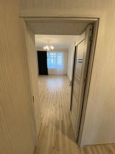 həzi aslanov 2 otaqlı evlər: Bakı, Bakıxanov qəs., 2 otaqlı, Köhnə tikili, m. Neftçilər, 70 kv. m — 23