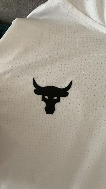 termo corab: Under Armour Project Rock kişi idman maykası (kapüşonlu, qolsuz) - — 2