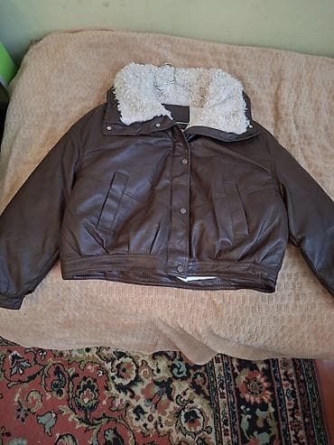 a klas: Qısa dəri gödəkçə – qadın üçün - Rəng: tünd qəhvəyi - Material: dəri — 1