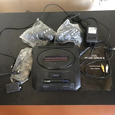 SEGA Mega Drive 2 (16-bit) oyun konsolu komplekti Xüsusiyyətlər: - — 1