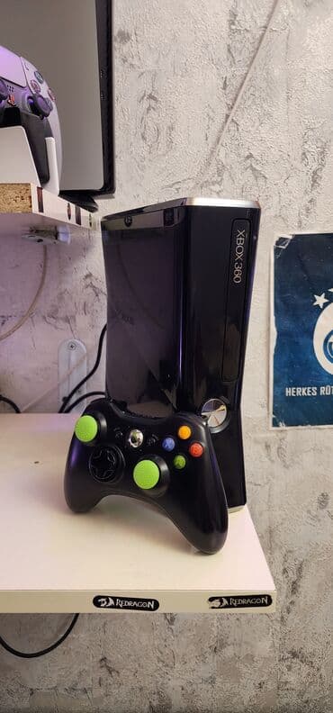xbox 360 oyunu: Xbox 360 Limited Edition Parlaq Korpusta Limit Sayda Buraxilib Icinde — 1