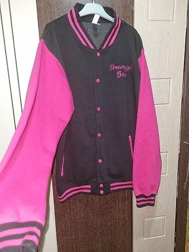 Qara-çəhrayı kollec stili jaket 2xl 44 olcu defektsiz ela vezyet