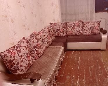 uqul divan: Kunc divan 150 azn. Acilmir ve bazasi yoxdur. Olcusu 2,50×1m. Unvan — 1